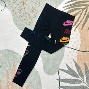 Nike leggings. Medium.